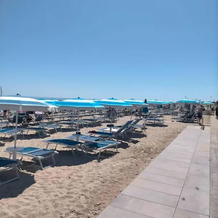 150 Mt Dal Mare Con Giardino, 2 E Aria Condizionata Biancofiore