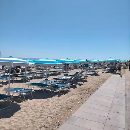 Apartamento 150 Mt Dal Mare Con Giardino, 2 E Aria Condizionata Biancofiore Fano