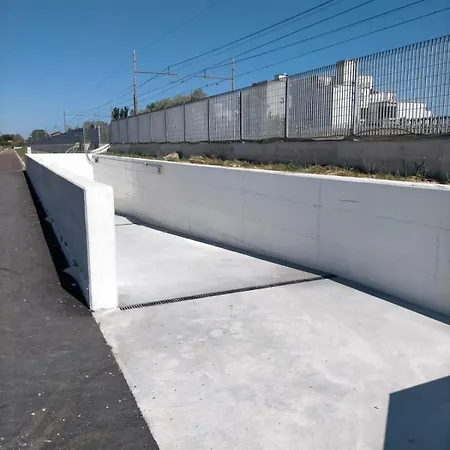 150 Mt Dal Mare Con Giardino, 2 E Aria Condizionata Biancofiore