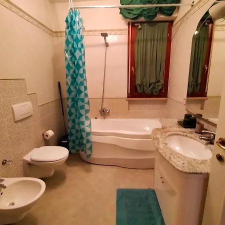 Apartment 150 Mt Dal Mare Con Giardino, 2 E Aria Condizionata Biancofiore Fano (Pesaro and Urbino)
