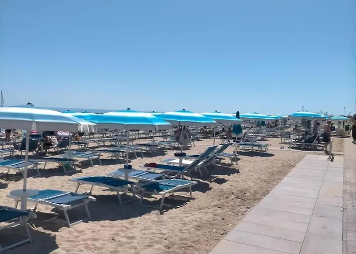 150 Mt Dal Mare Con Giardino, 2 E Aria Condizionata Biancofiore
